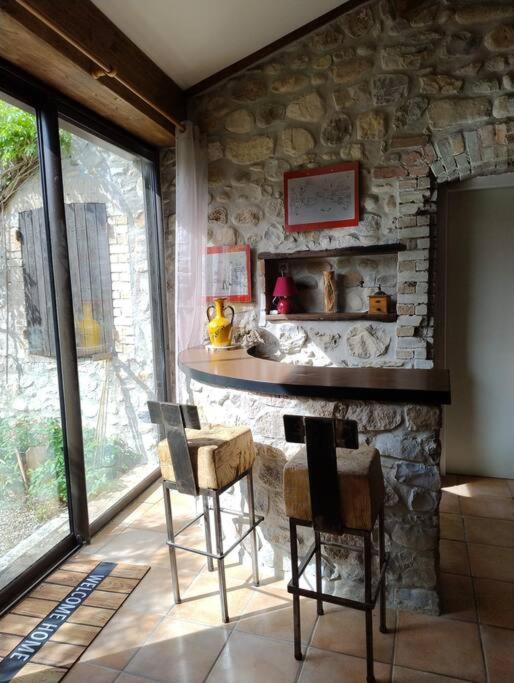 Holiday home Lou Caladou En Pierre Avec Bain A Remous