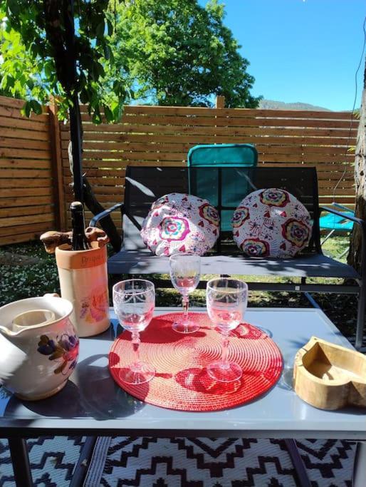 Lou Caladou En Pierre Avec Bain A Remous Holiday home Vallon-Pont-d'Arc