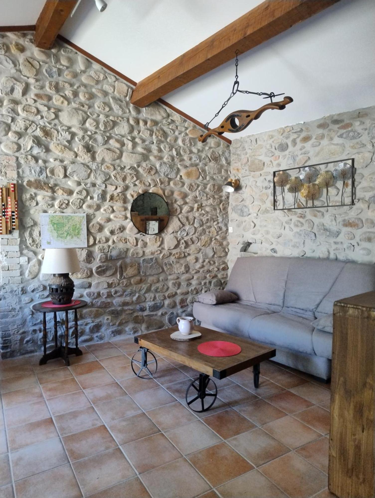 Holiday home Lou Caladou En Pierre Avec Bain A Remous
